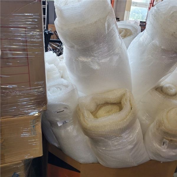 8 ROLLS OF BUBBLE WRAP