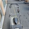 Image 5 : HONDA HRB 215 SELF PROPELLED GAS POWERED LAWN MOWER