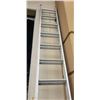 Image 3 : 24' ALUMINUM EXTENSION LADDER