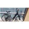Image 1 : BLACK TREK BIKE