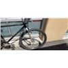 Image 4 : SECIALIZED BIKE