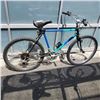 Image 1 : GREEN AND BLUE NO NAME BIKE