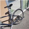 Image 2 : GREY SPECIALIZED BIKE
