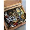 Image 7 : 3 BOXES OF ASSORTED JEWELRY