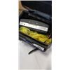 Image 2 : VINTAGE POLAROID CAMERA WITH LEATHER CASE