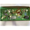 Image 1 : TRAY OF ASSSORTED SEMI PRECIOUS STONES AND FOSSILS
