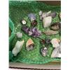 Image 2 : TRAY OF ASSSORTED SEMI PRECIOUS STONES AND FOSSILS