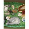 Image 3 : TRAY OF ASSSORTED SEMI PRECIOUS STONES AND FOSSILS
