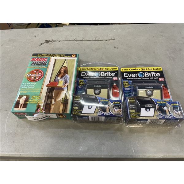 2 NEW EVERBRITE STICK UP SOLAR LIGHTS AND MESH MAGNETIC SCREEN DOOR