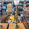 Image 3 : TWO VINTAGE TORCHIERE STYLE TABLE LAMPS