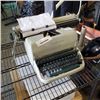 Image 1 : 1960'S REMMINGTON TYPEWRITER