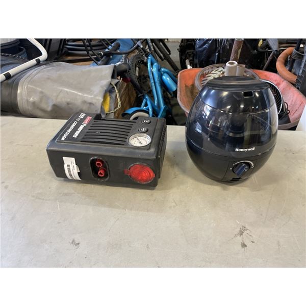 SMALL AIR COMPRESSOR AND HUMIDIFIER