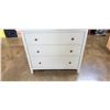 Image 2 : GREEN 3 DRAWER DRESSER