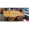 Image 1 : OAK DINING TABLE WITH 2 EXTENSIONS AND 5 CHAIRS