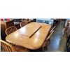 Image 3 : OAK DINING TABLE WITH 2 EXTENSIONS AND 5 CHAIRS