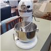 Image 2 : KITCHAID MIXER, WORKING