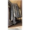 Image 3 : BOX OF ANTIQUE FRAMES