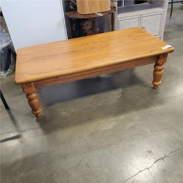 SOLID WOOD COFFEE TABLE