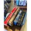 Image 2 : BOX OF VINTAGE BOARD GAMES