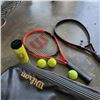 Image 2 : WILSON BAG WITH TENNIS RACQUETS AND BALLS