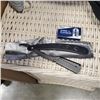 Image 2 : NEW STRAIGHT EDGE RAZOR WITH 10 SHAVING BLADES HAIRCUT BEARD EYEBROW SHAVING TOOL MANUAL DEPILATION 