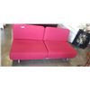 Image 2 : RED SOFA LOUNGE
