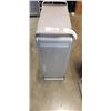 Image 2 : APPLE MACINTOSH TOWER EVRYTHING INSIDE UNTESTED