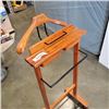 Image 2 : ROLLING COAT RACK