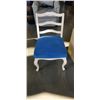 Image 1 : VINTAGE SITTING CHAIR