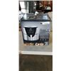 Image 2 : BELLA PRO 8QT TOUCHSCREEN AIR FRYER - TESTED WORKING, RETAIL $239