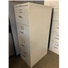 Image 2 : LOT OF 5 VERTICAL FILE CABINETS AND RUBBER BACK MATS