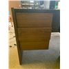 Image 3 : BROWN EXECUTIVE 6' X 3' OFFICE DESK WITH A BLACK LEATHER HIGH BACK OFFICE CHAIR