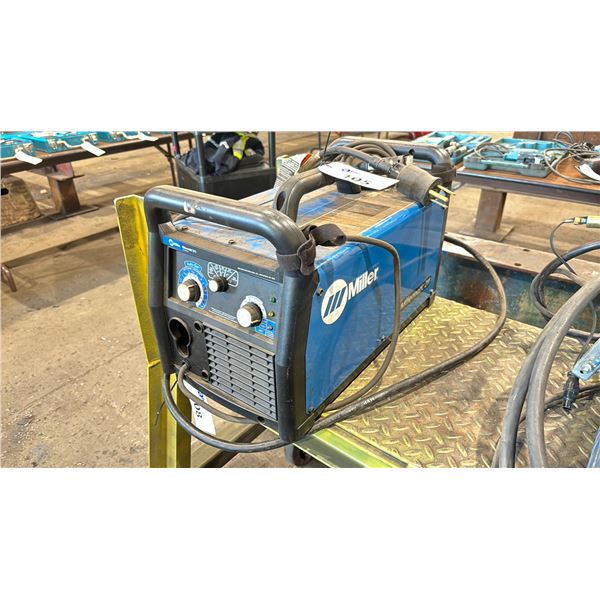 MILLER MILLERMATIC 211 INDUSTRIAL MIG WELDER WITH LINES & GUN