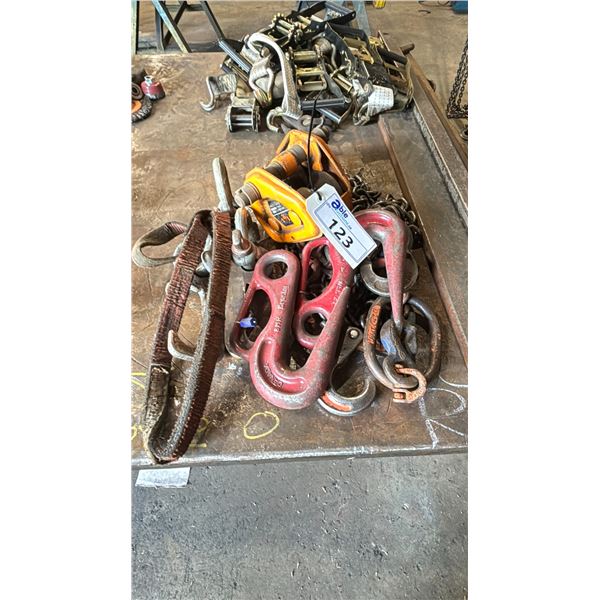 1/2 TON CRANE TROLLEY, HOOKS AND RIGGING CHAINS