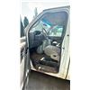 Image 5 : 2003 FORD E-450 SUPERDUTY CUTAWAY VAN PU WHITE VIN 1FDXE45F43HB82162