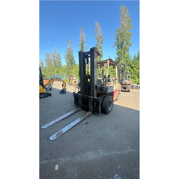NISSAN 90 B GF03A40V 4,770.30 HOURS (NOT VERIFIED), PROPANE (P), PROPANE FORKLIFT ,