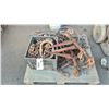 Image 1 : PALLET OF ASSORTED CINCHES, CHAIN, BRAIDED CABLE LIFT LINES AND LIFT HOOKS