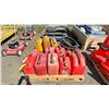 Image 1 : PALLET OF ASSORTED SIZE JERRY CANS & 3 OIL PANS