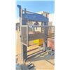 Image 3 : INDUSTRIAL HYDRAULIC SHOP PRESS * TONNE CAPACITY UNKNOWN *