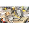 Image 2 : DEWALT 706 12" DOUBLE BEVEL COMPOUND MITER SAW