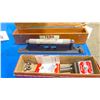 Image 2 : STARRETT NO.98 MACHINIST LEVEL IN A WOODEN CASE & STARRETT MAGNETIC DIAL INDICATOR BASE