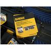 Image 2 : DeWalt 18-Pocket Professional Carpenter's Pro-Combo Apron New