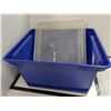 Image 1 : BAC AVEC COUVERCLE 18"x14"x10.25 BLEU