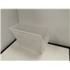 Image 1 : BAC EMPILABLE 11.5"x4.5"x8 BLANC TRANSPARENT