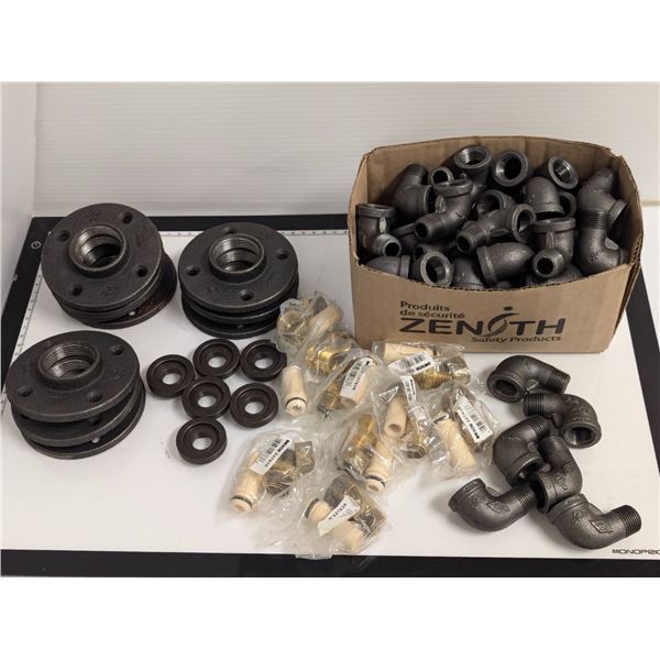 LOT: ELBOWS, VALVES, MOUNTS ASST.