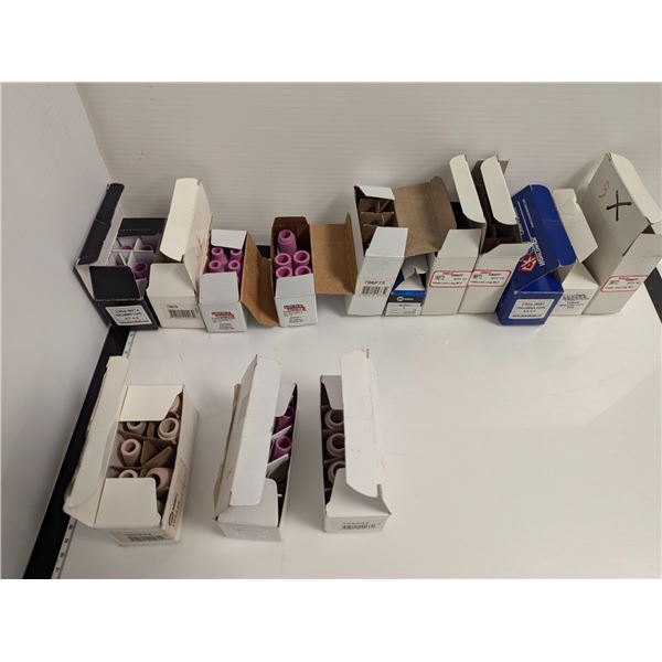 LOT: 100+ NOZZLE ASST