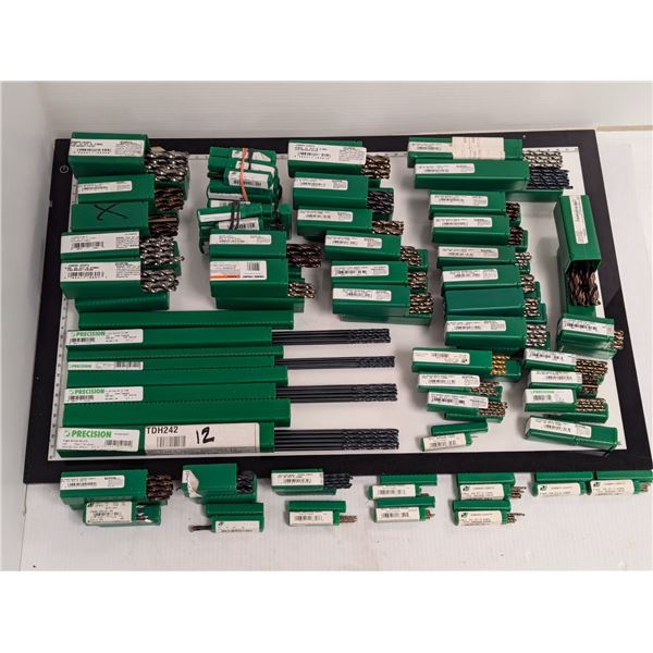 LOT: 50+ MÈCHES ASST