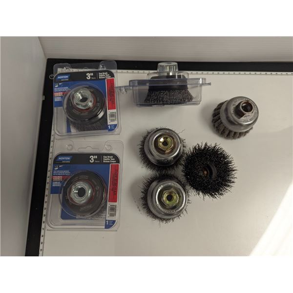 LOT: 7 BROSSES COUPE ASST