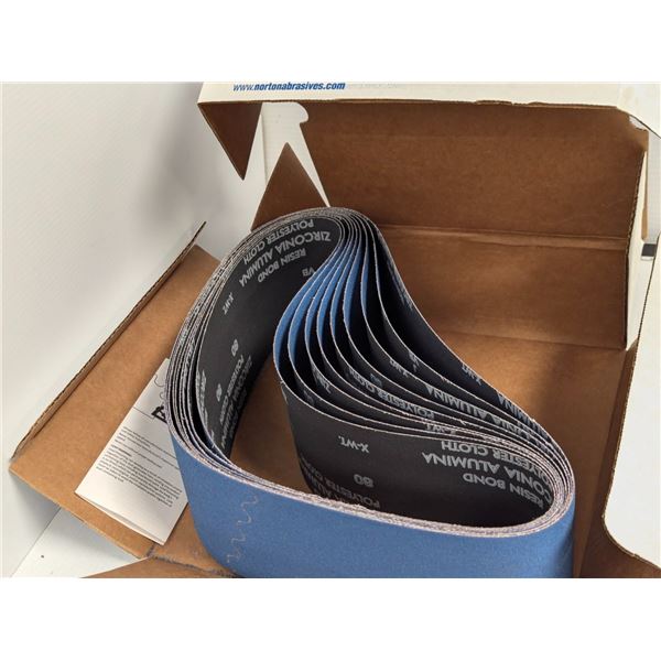 BTE:10 COURROIES 4"x36" GR.80 NORTON BLUEFIRE R823P