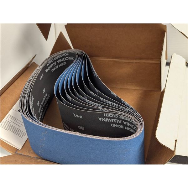 BTE:10 COURROIES 4"x36" GR.80 NORTON BLUEFIRE R823P